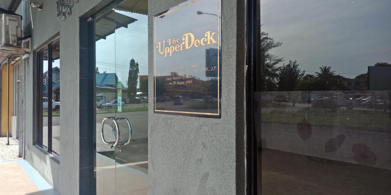 The Upper Deck Hotel 쿠다트 외부 사진