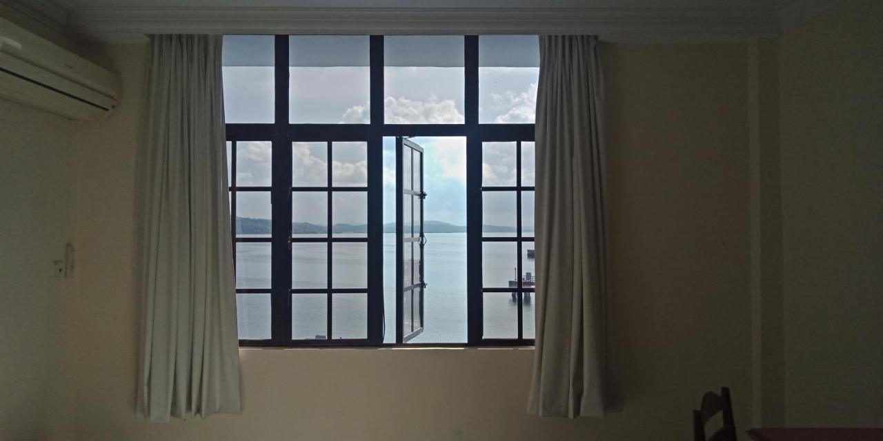 The Upper Deck Hotel 쿠다트 외부 사진