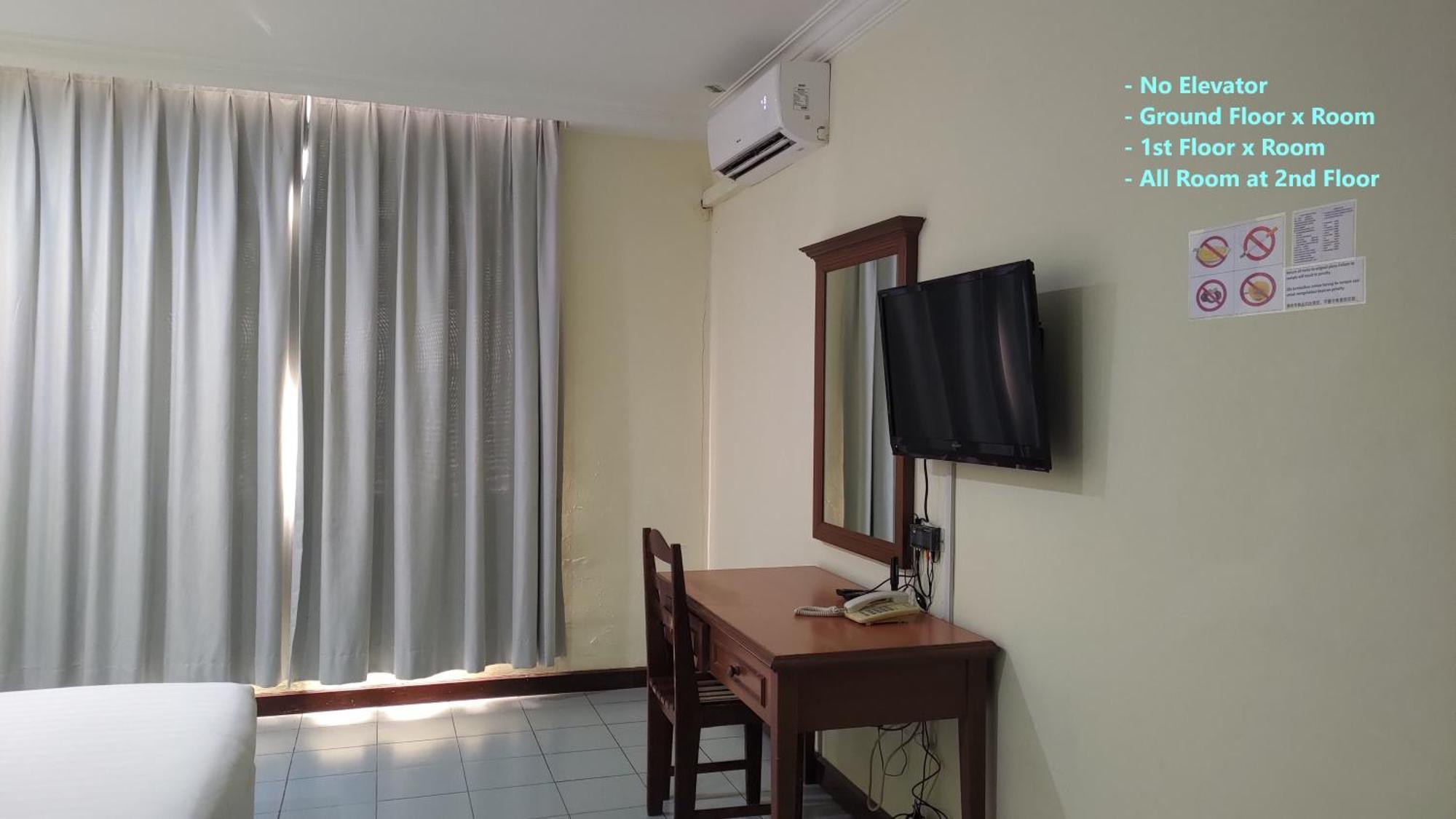The Upper Deck Hotel 쿠다트 외부 사진
