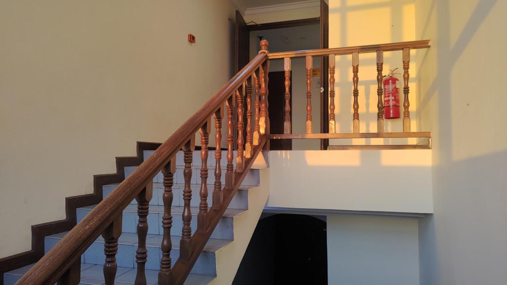The Upper Deck Hotel 쿠다트 외부 사진