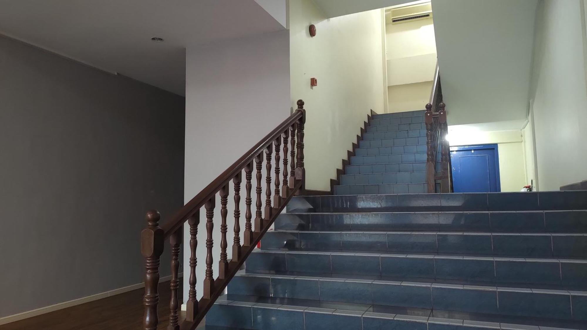 The Upper Deck Hotel 쿠다트 외부 사진